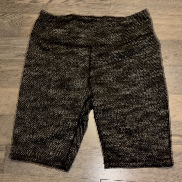 Joe Fresh Black and Gray Patterned Bike Shorts - Picture 2 of 9